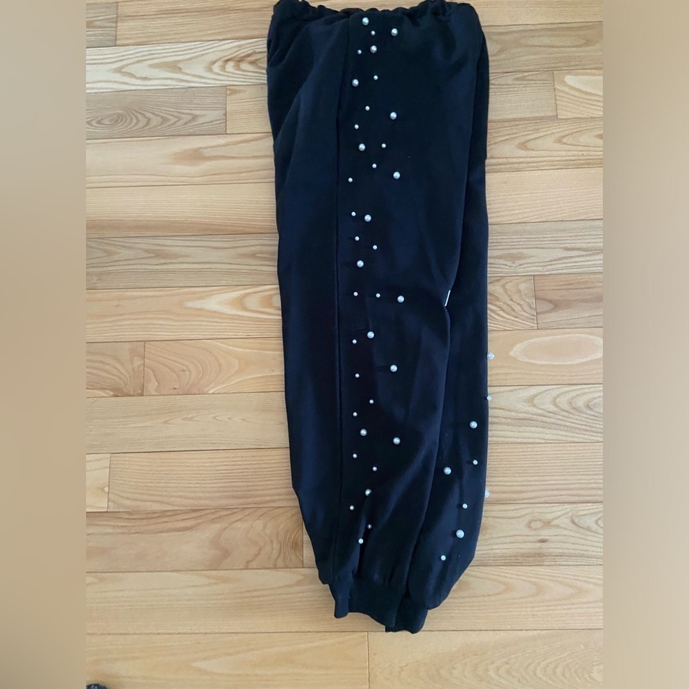 Shein Pearl Joggers - Picture 6 of 11